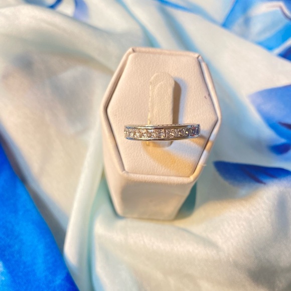 Elegant Silver Band Ring size 10 - Picture 3 of 6